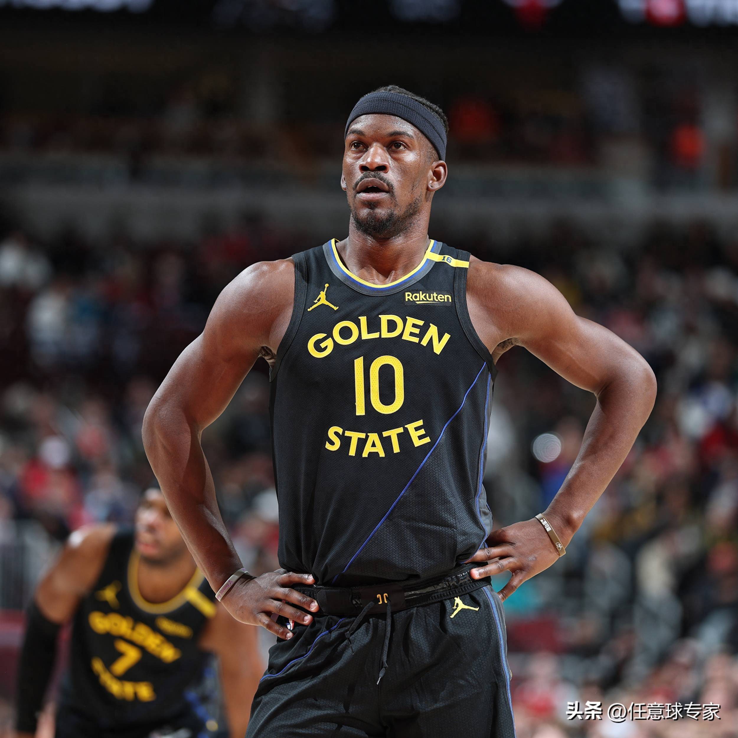 九游体育-包含巴特勒重要时刻比赛局势复杂，日本队带队取胜！比赛高潮迭起的词条