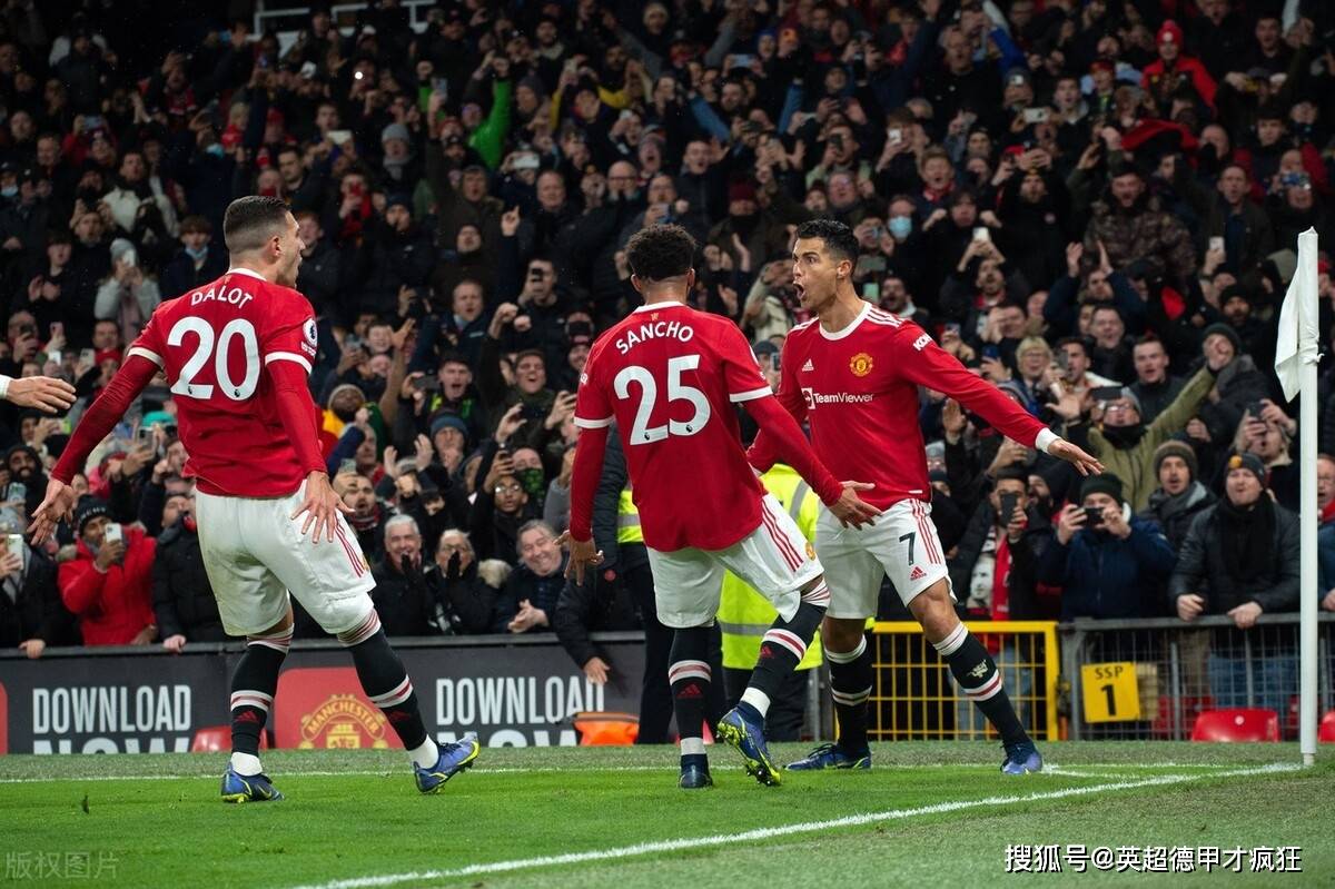 包含德罗巴赛事官方发布大胜新规，曼联争议不断！的词条