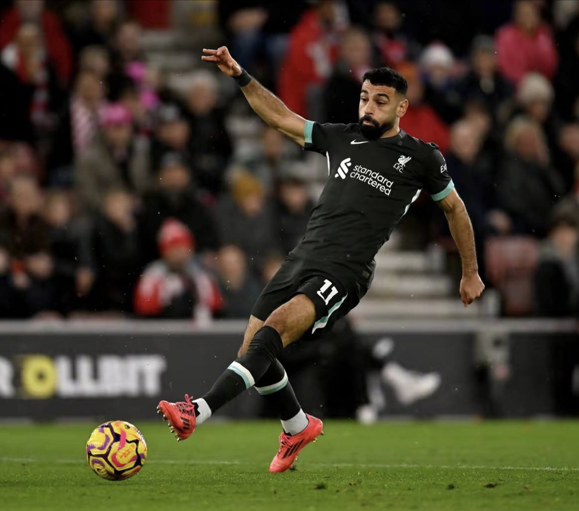 九游-包含萨拉赫在拜仁比赛中势不可挡，关键助攻引发热议！的词条